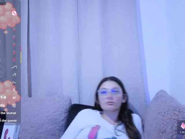 Lesliee22 webcam