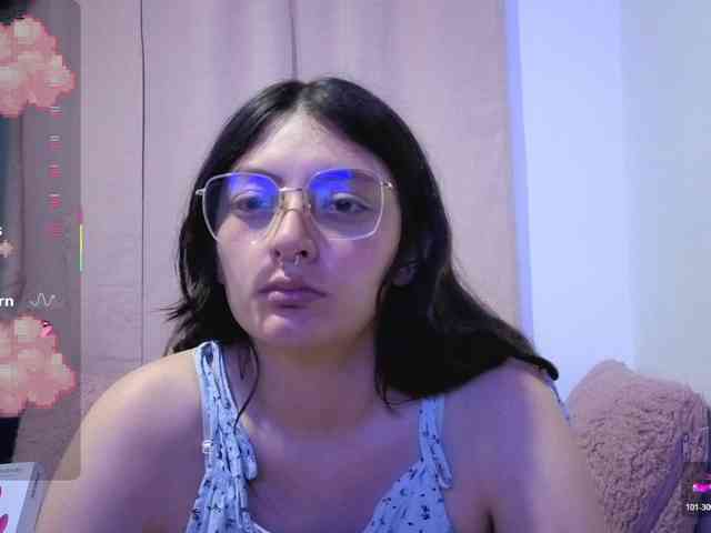 Lesliee22 webcam