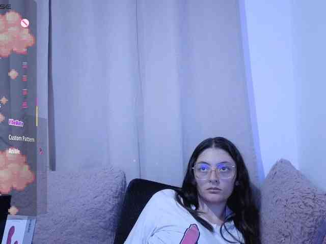 Lesliee22 webcam
