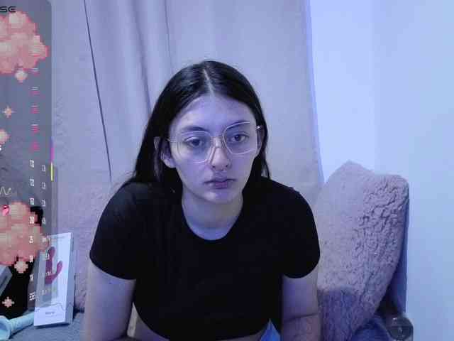 Lesliee22 webcam