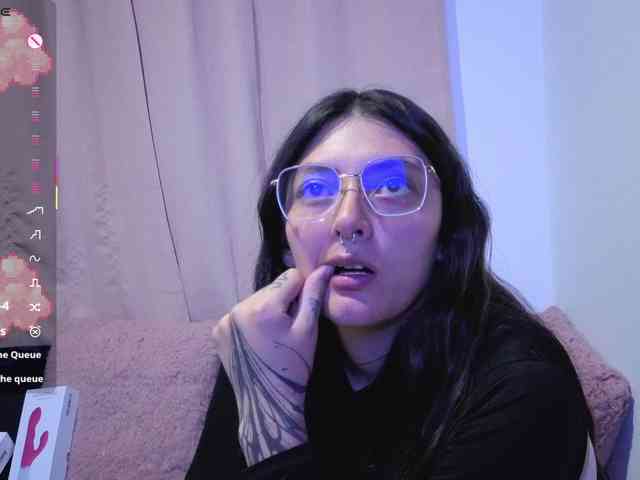 Lesliee22 webcam