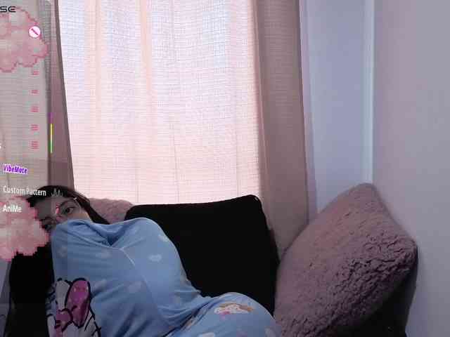 Lesliee22 webcam