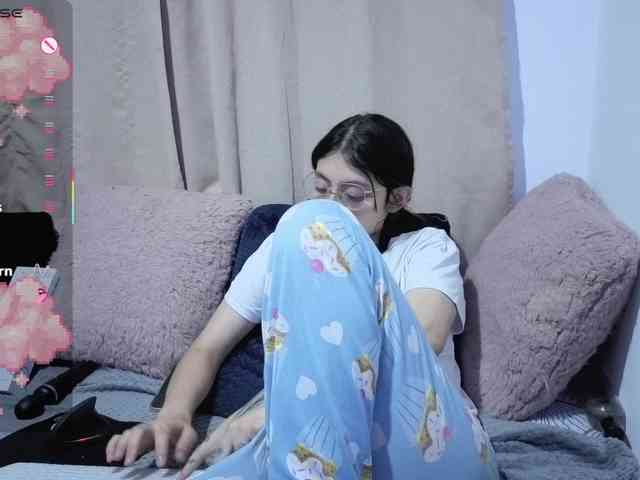 Lesliee22 webcam