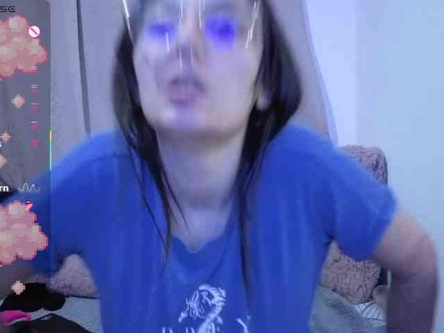 Lesliee22 webcam