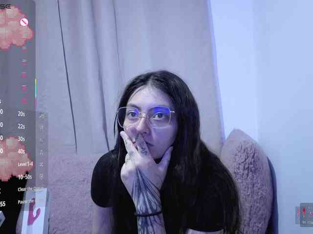 Lesliee22 webcam