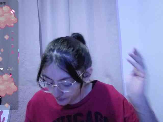 Lesliee22 webcam