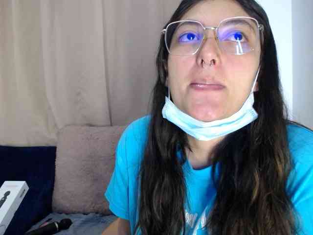 Lesliee22 webcam