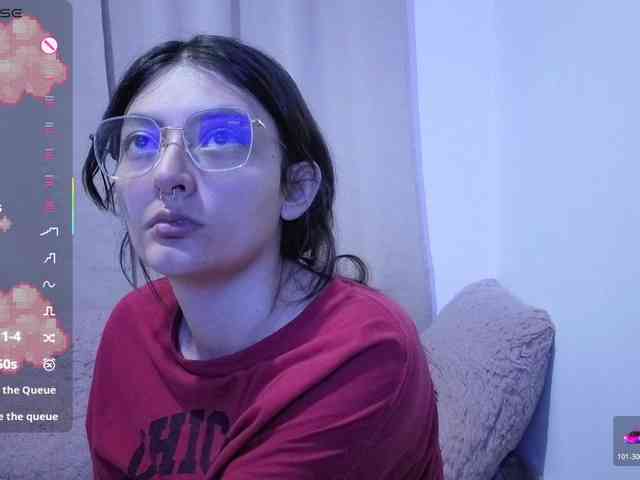 Lesliee22 webcam