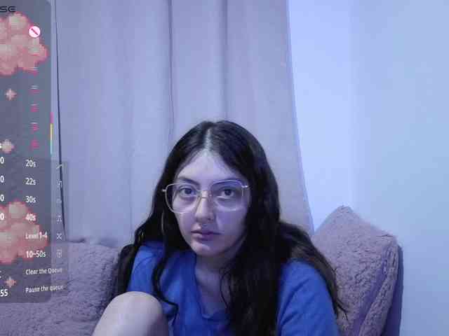 Lesliee22 Live Webcam on BongaCams