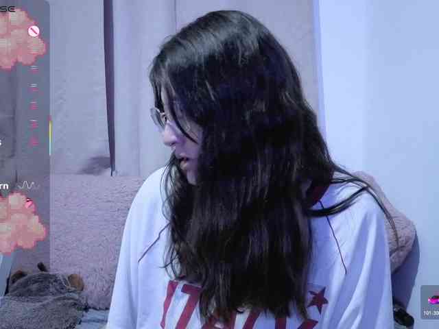 Lesliee22 webcam