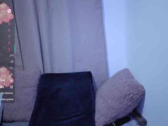 Lesliee22 webcam