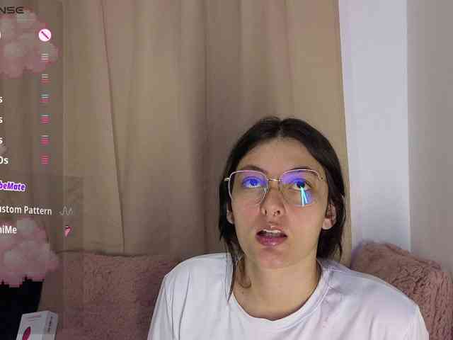 Lesliee22 webcam