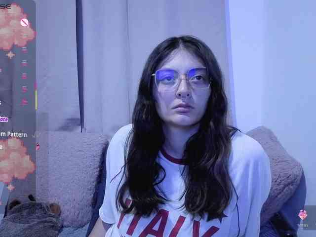 Lesliee22 webcam