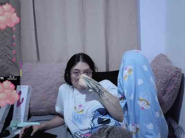 Lesliee22 webcam