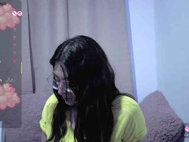 Lesliee22 webcam