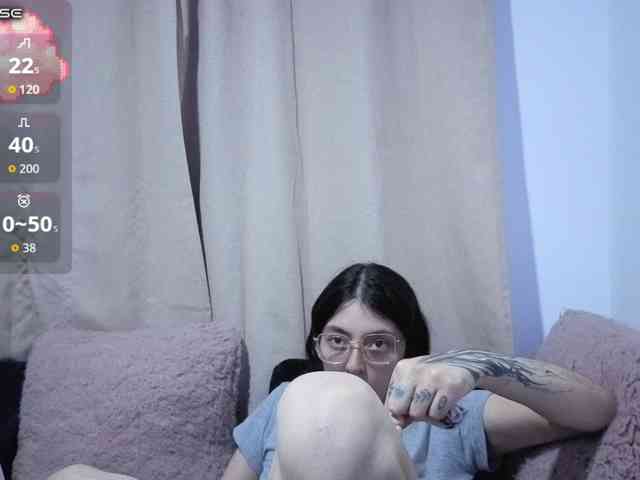 Lesliee22 Lesliee22
