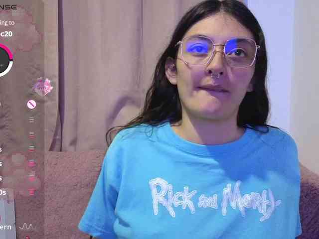 Lesliee22 webcam