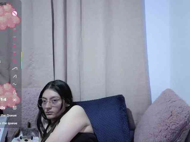Lesliee22 webcam