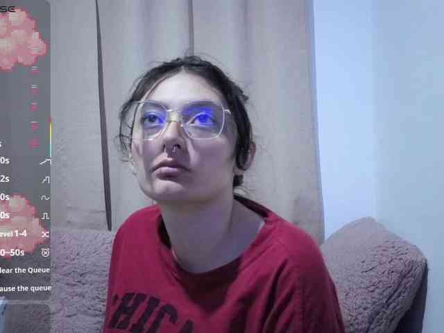 Lesliee22 webcam