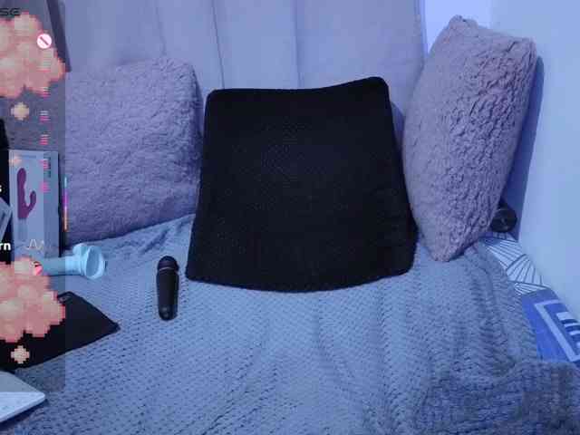 Lesliee22 webcam