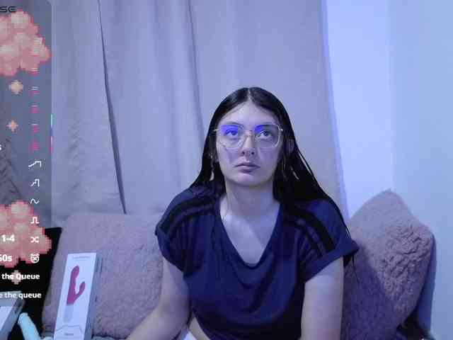 Lesliee22 webcam