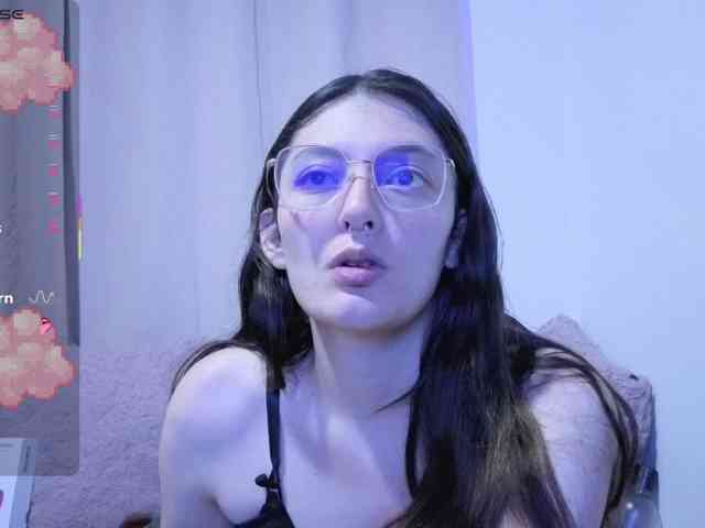 Lesliee22 webcam