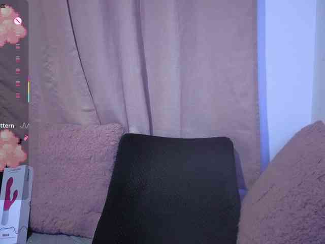 Lesliee22 webcam