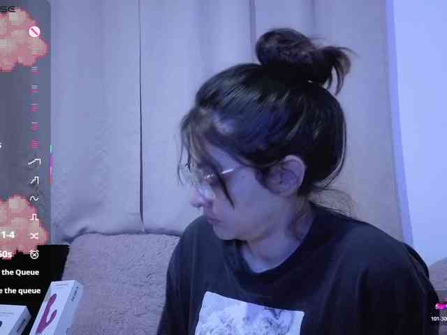 Lesliee22 webcam