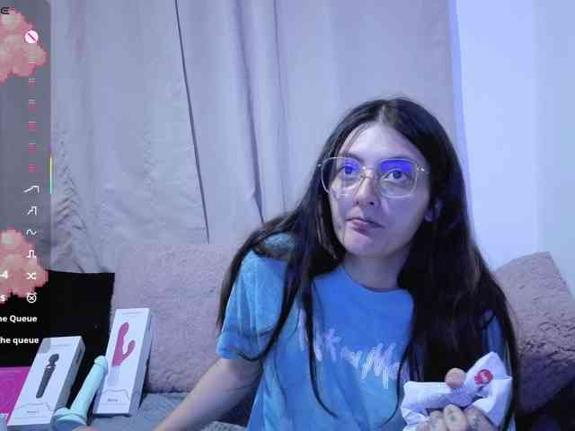 Lesliee22 webcam