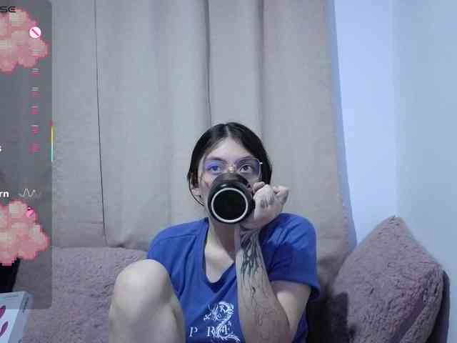 Lesliee22 webcam