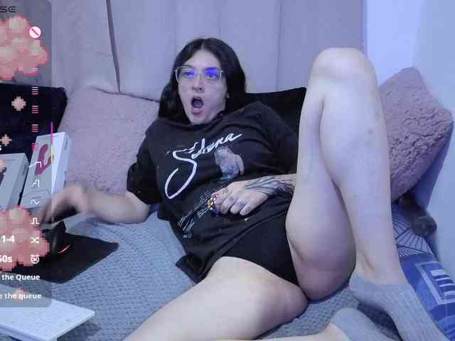 Lesliee22 webcam