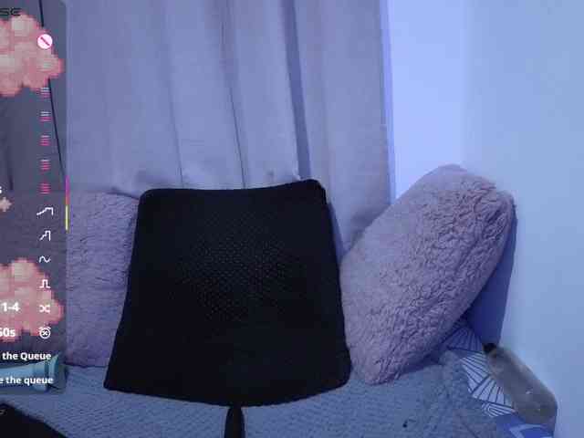 Lesliee22 webcam