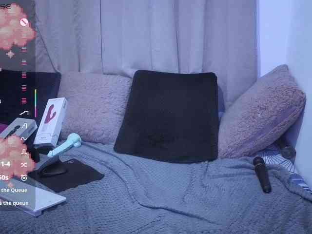 Lesliee22 webcam