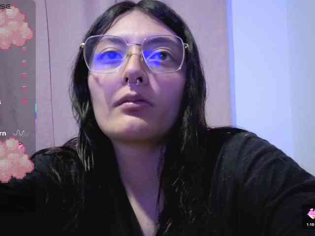 Lesliee22 webcam