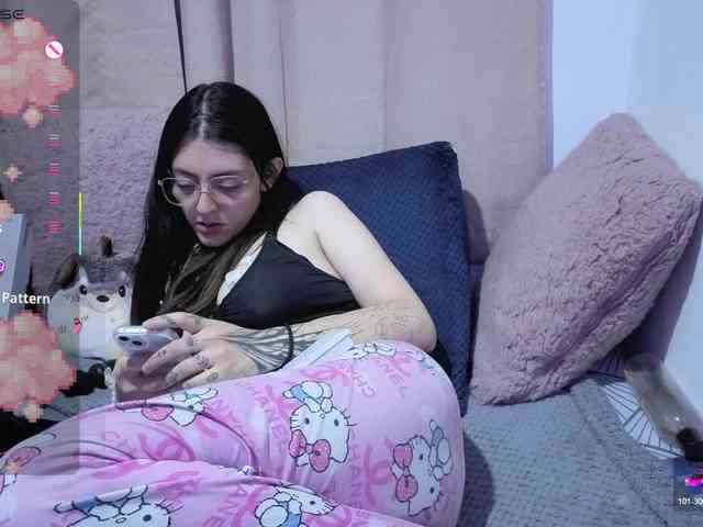 Lesliee22 webcam