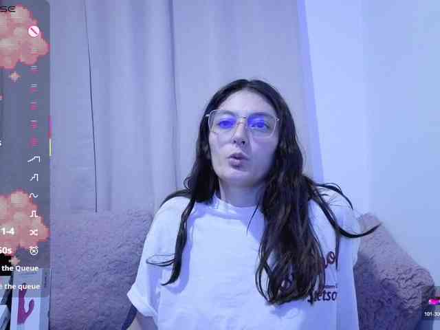 Lesliee22 webcam