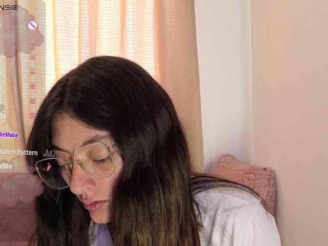 Lesliee22 webcam