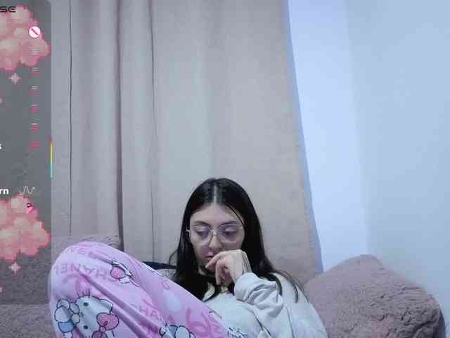 Lesliee22 webcam
