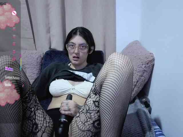 Lesliee22 webcam
