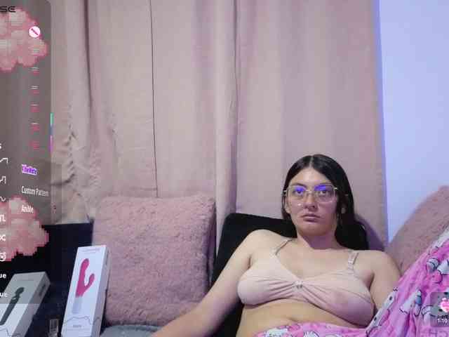 Lesliee22 webcam