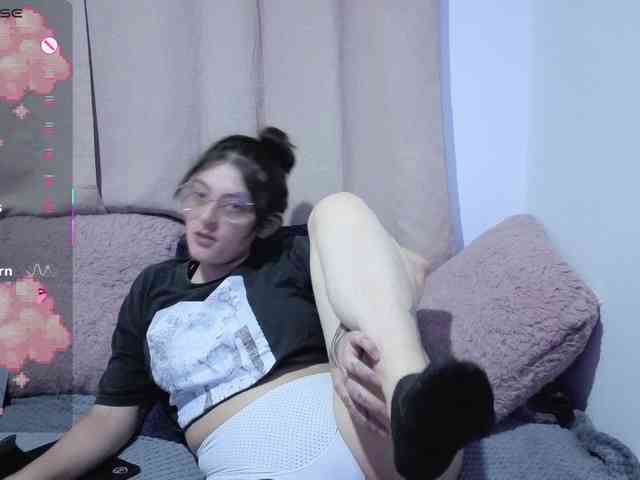 Lesliee22 webcam