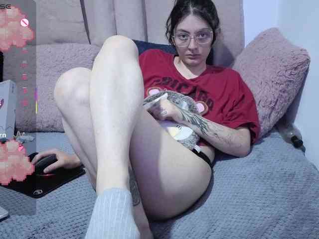 Lesliee22 webcam