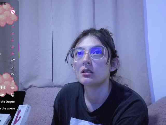Lesliee22 webcam