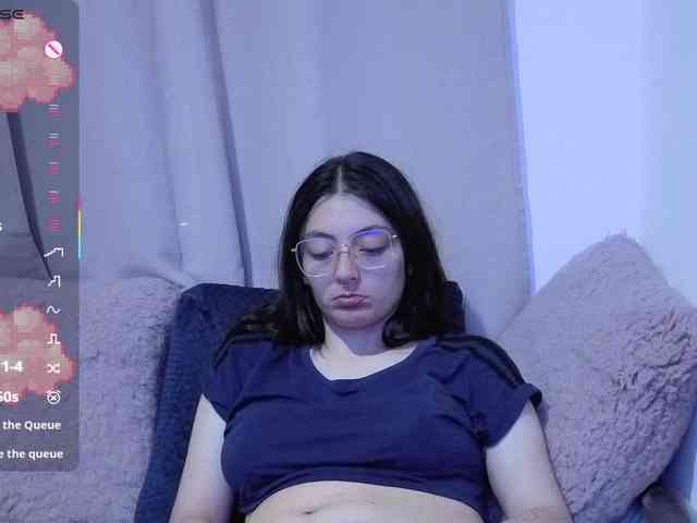 Lesliee22 webcam