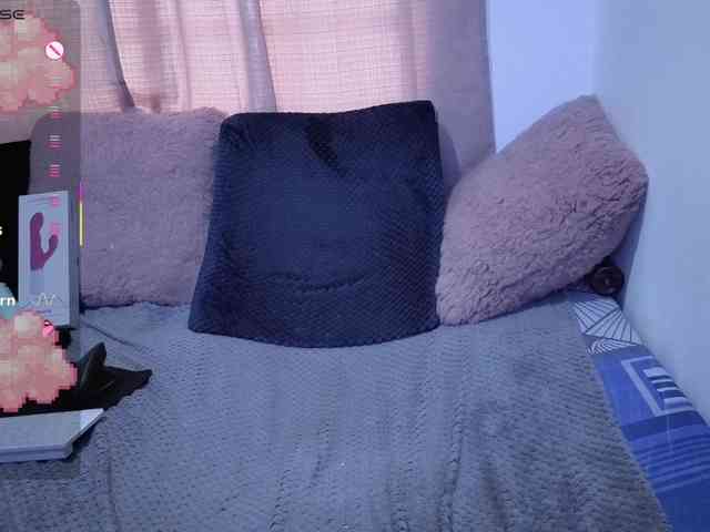 Lesliee22 webcam