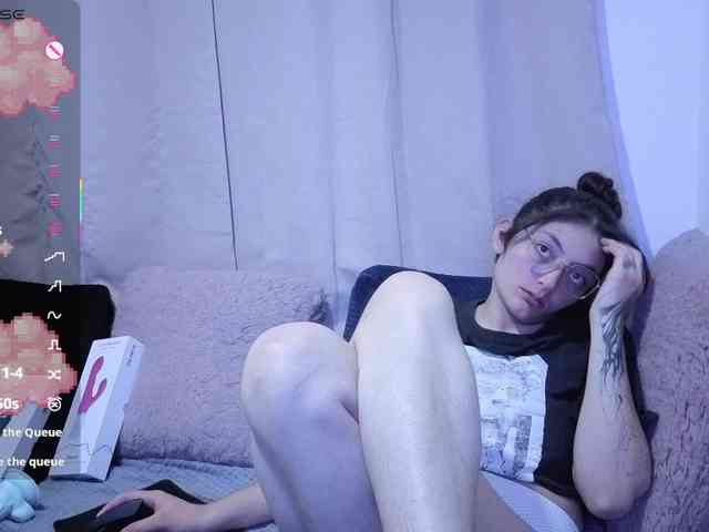 Lesliee22 webcam