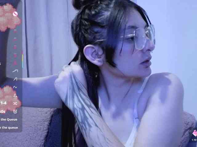 Lesliee22 webcam