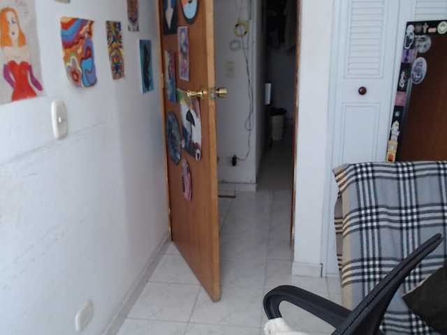 NanaBela live cam preview