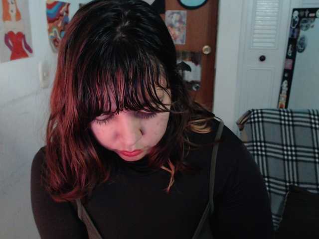 le modèle nanabela est en webcam porno dans un show sur le site bongacams, il possède les tags suivants: Latino/Hispanic,Brunette,Hairy
