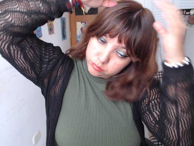 NanaBela live cam preview